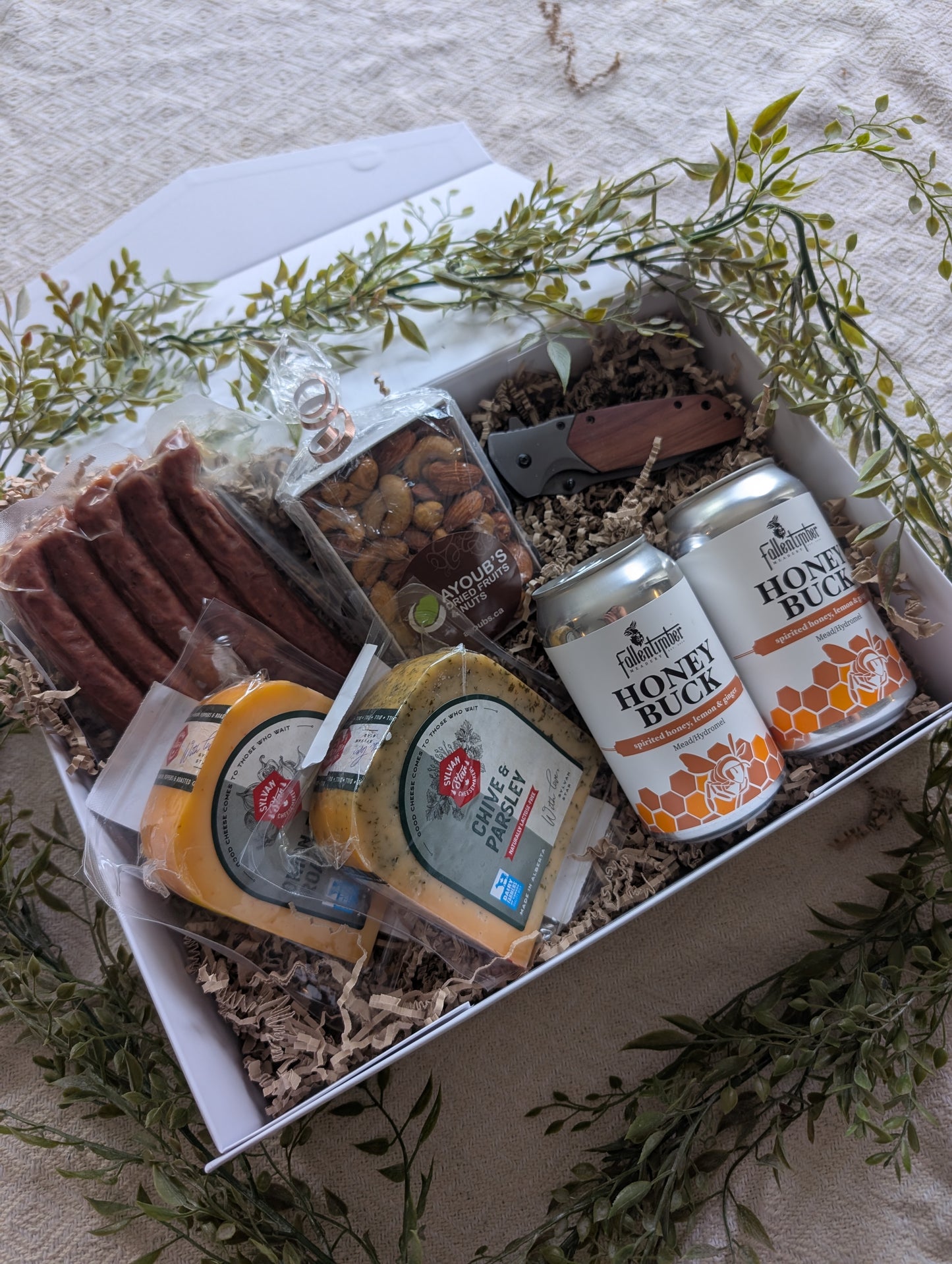 Trail and Tailgate Crate